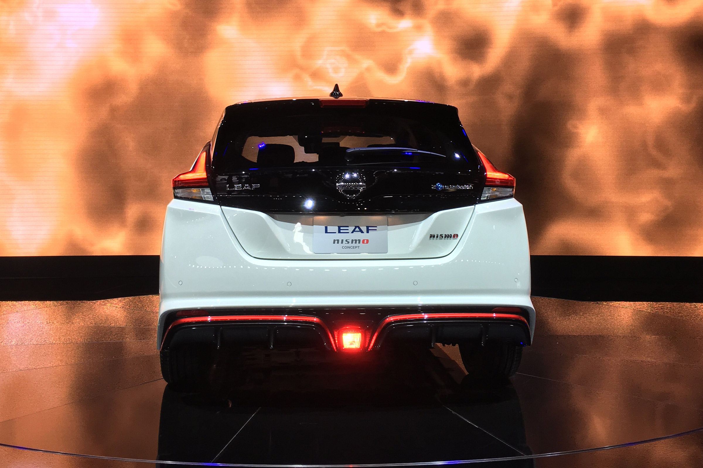 Nissan Leaf Nismo - Tokyo full rear