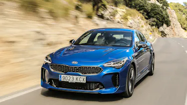 Kia Stinger - front