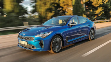 Kia Stinger - front action