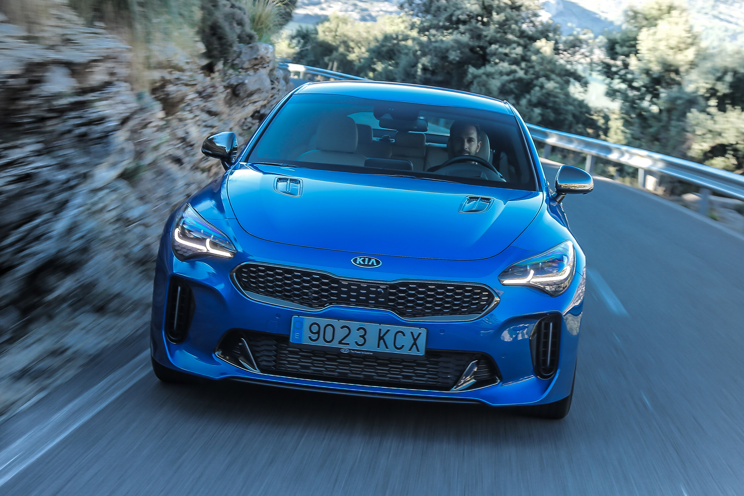 Kia Stinger - full front