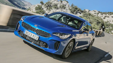 Kia Stinger - front tracking