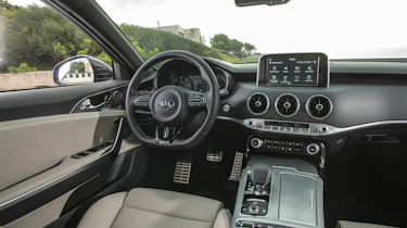 Kia Stinger - cabin