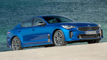 Kia Stinger - front static