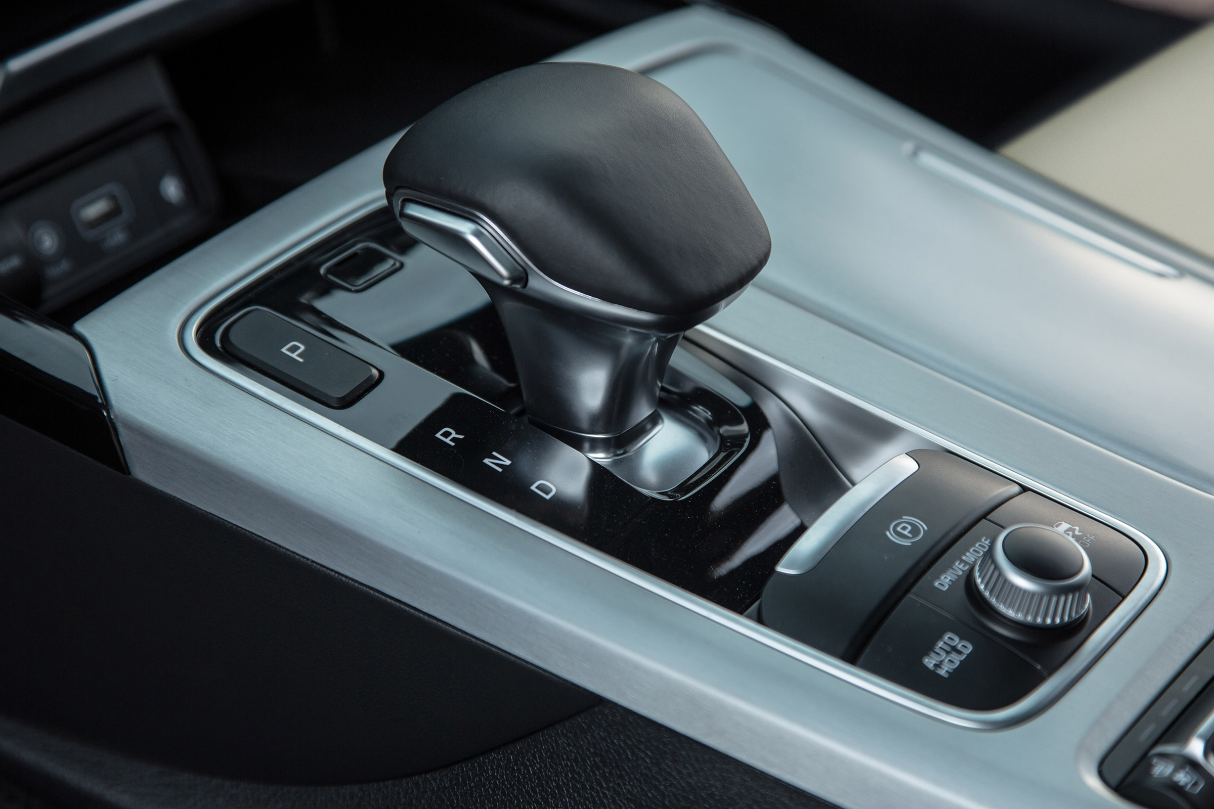 Kia Stinger - transmission