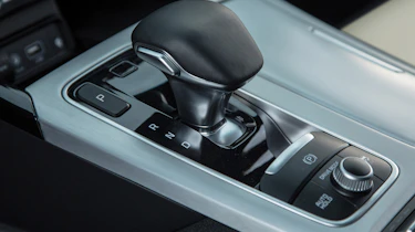 Kia Stinger - transmission