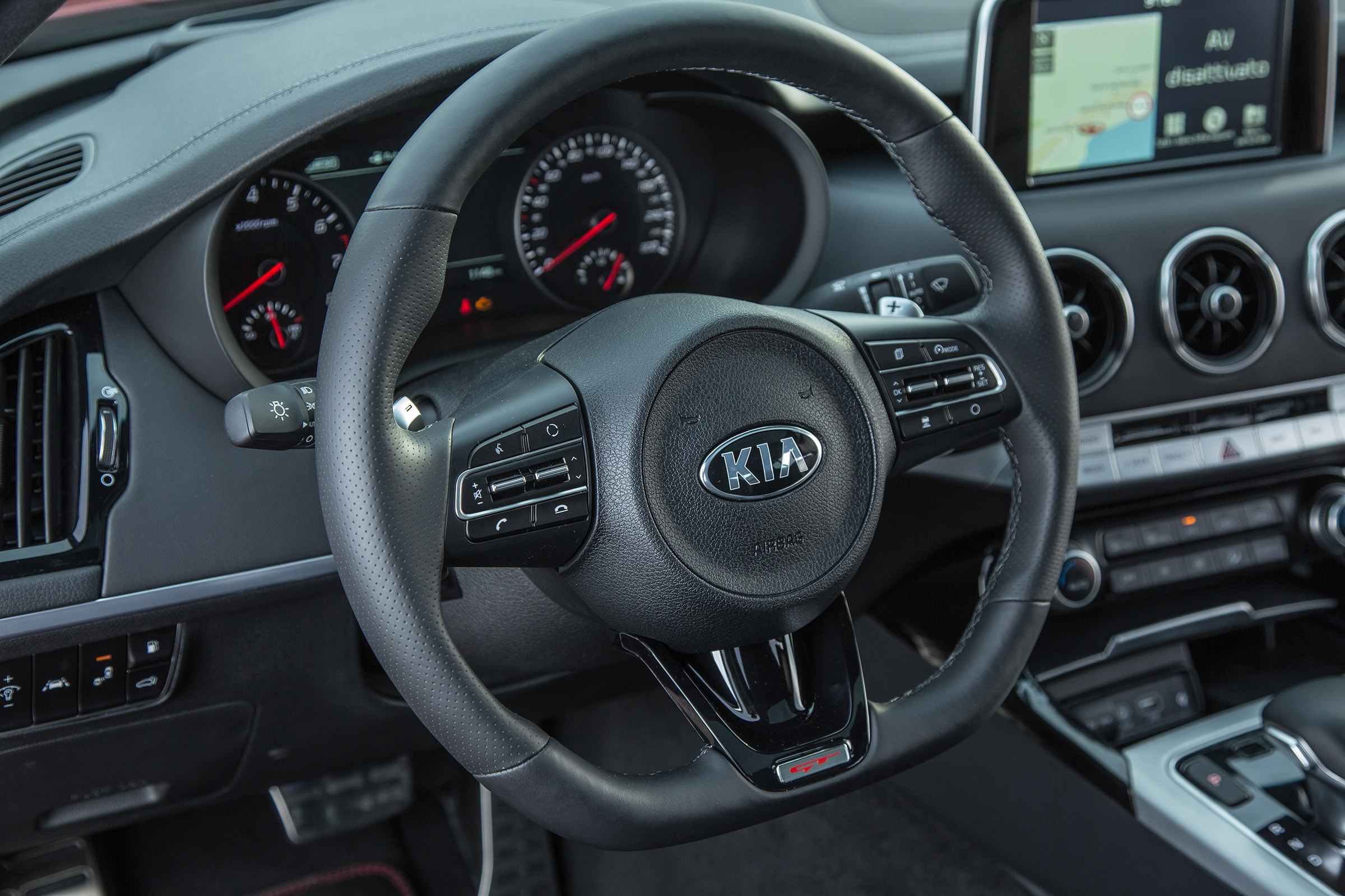 Kia Stinger - interior