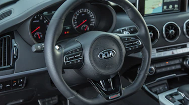 Kia Stinger - interior