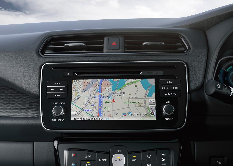 2017 Nissan Leaf - infotainment