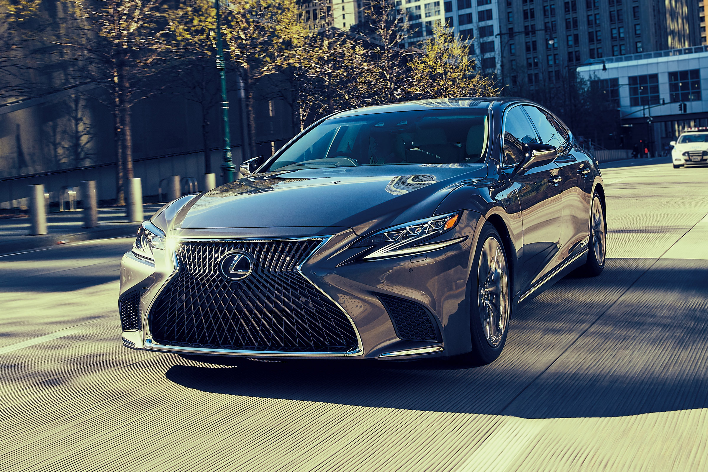 Lexus LS review - front