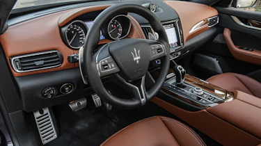 Maserati Levante - cabin