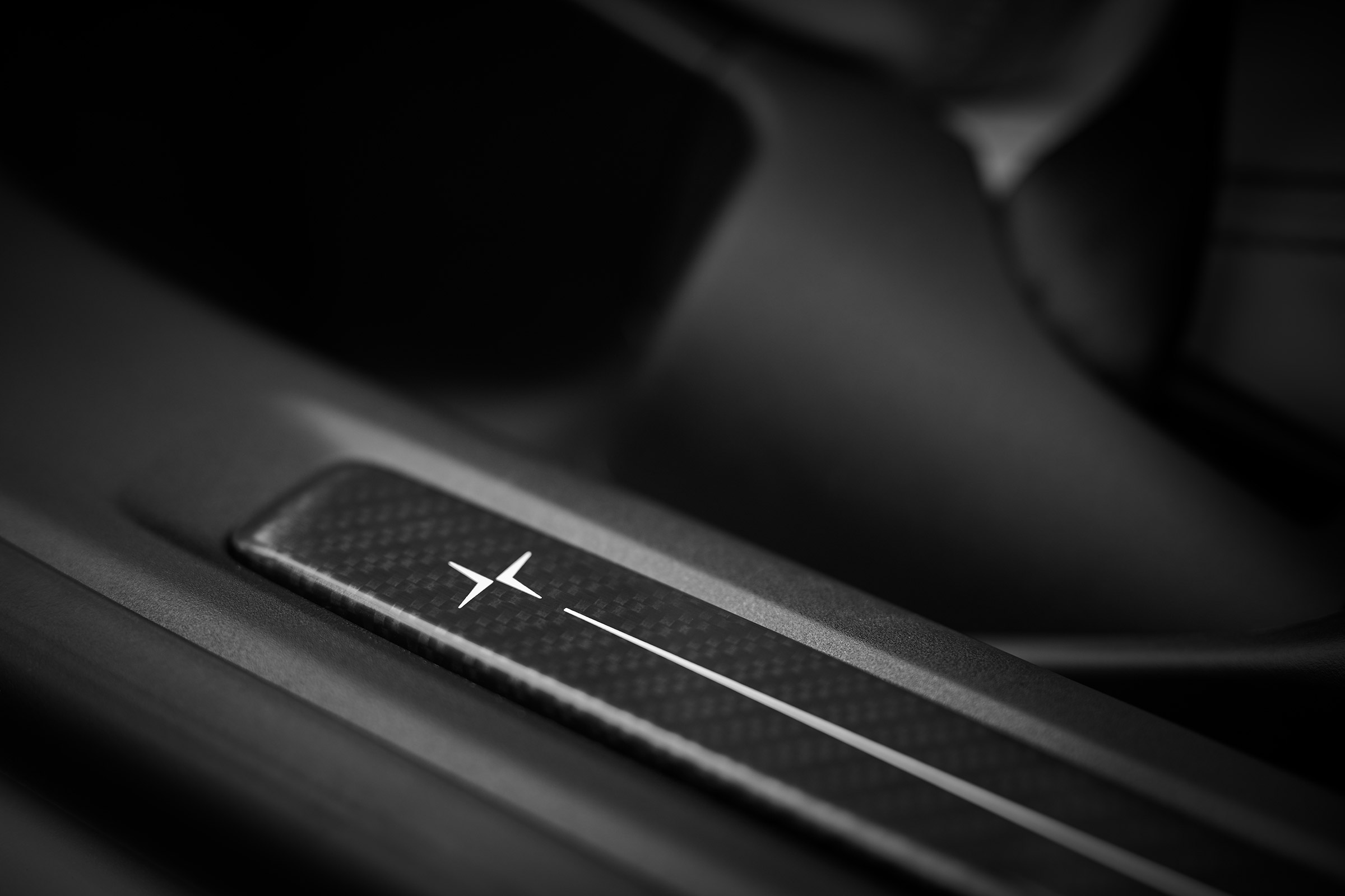 Polestar 1 - sill