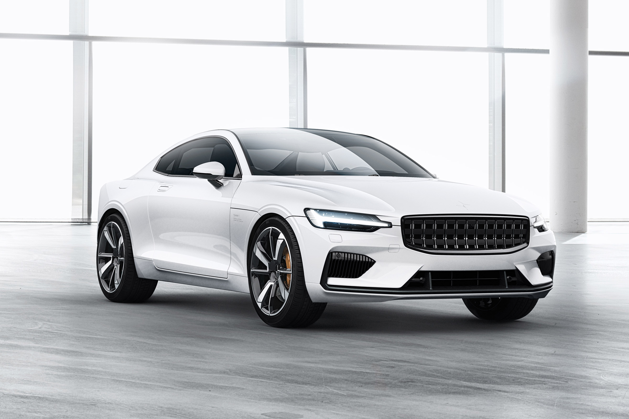 Polestar 1 - front static