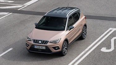 SEAT Arona - front static