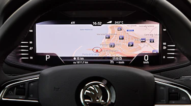 Skoda Karoq - sat-nav