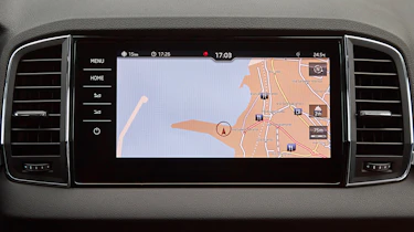 Skoda Karoq - sat-nav/infotainment