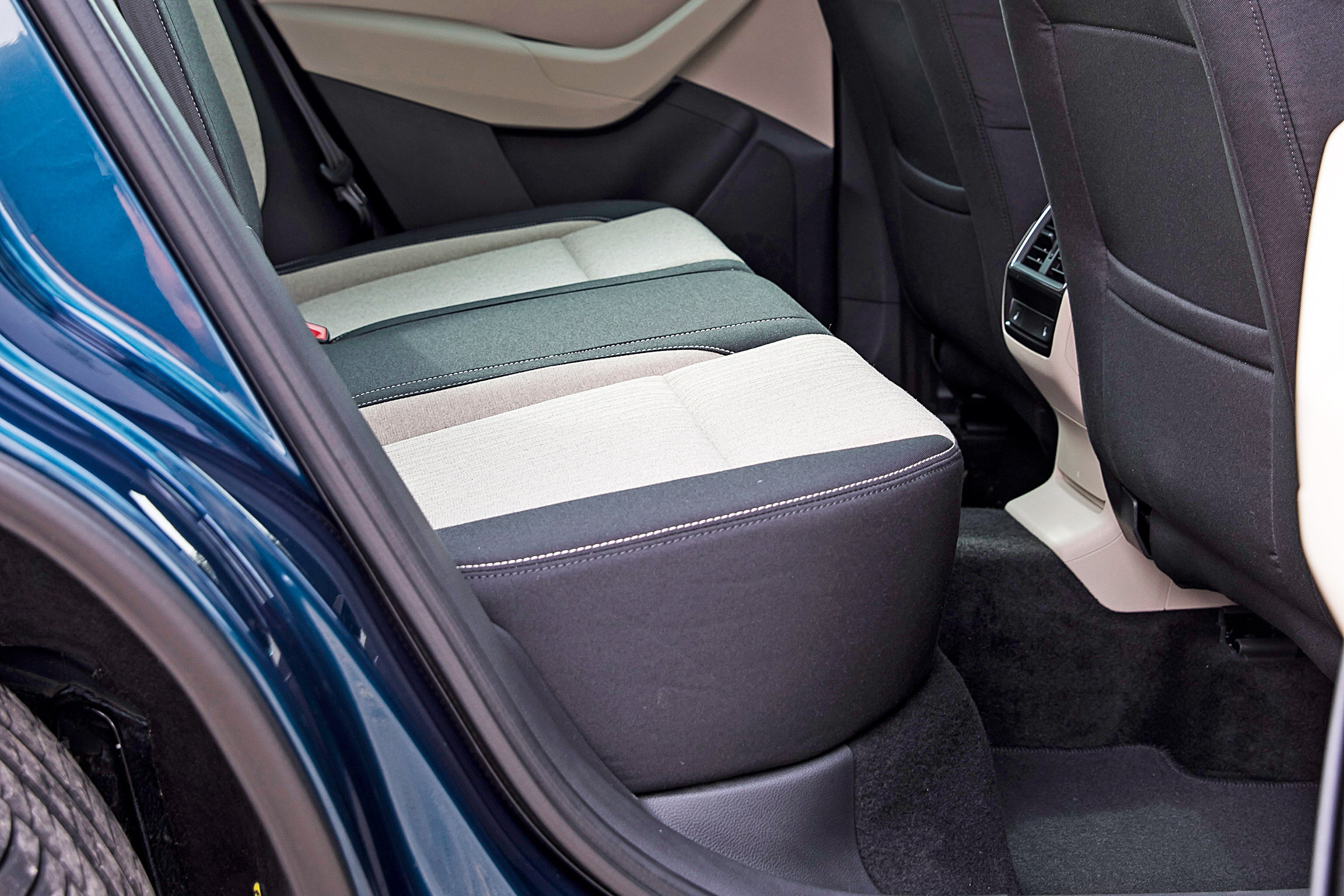 Skoda Karoq - rear seats