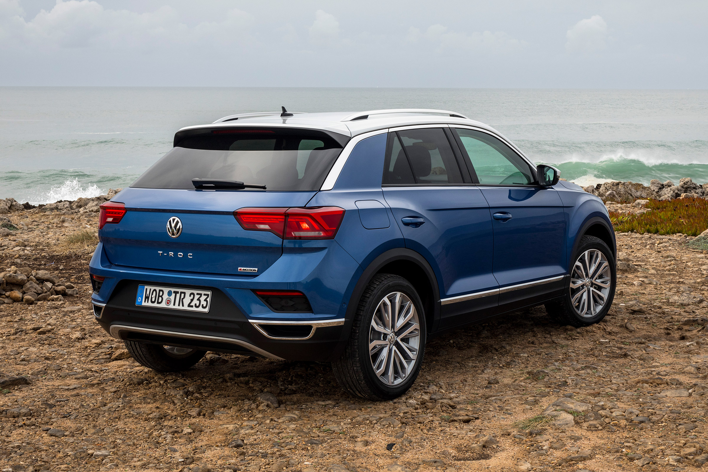 Volkswagen T-Roc - rear static
