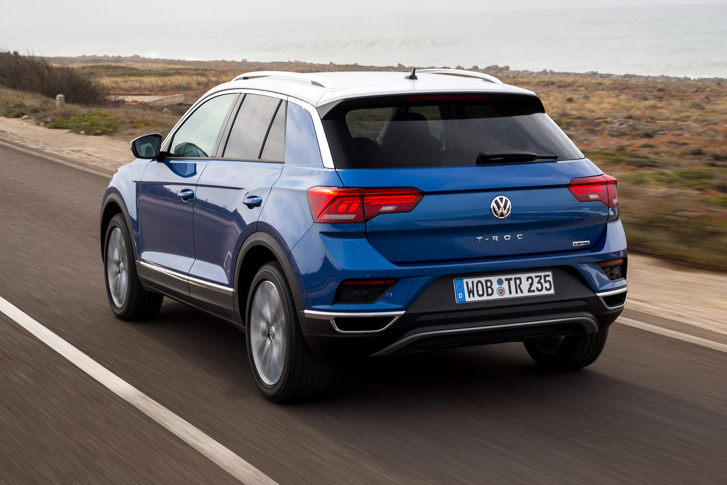 Volkswagen T-Roc - rear action