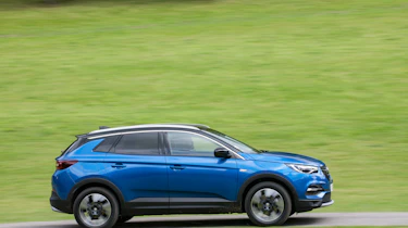 Vauxhall Grandland X side