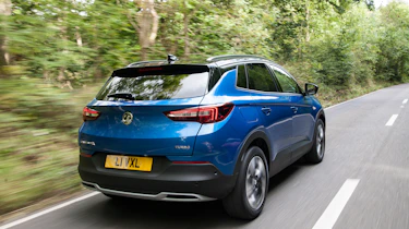 Vauxhall Grandland X rear tracking