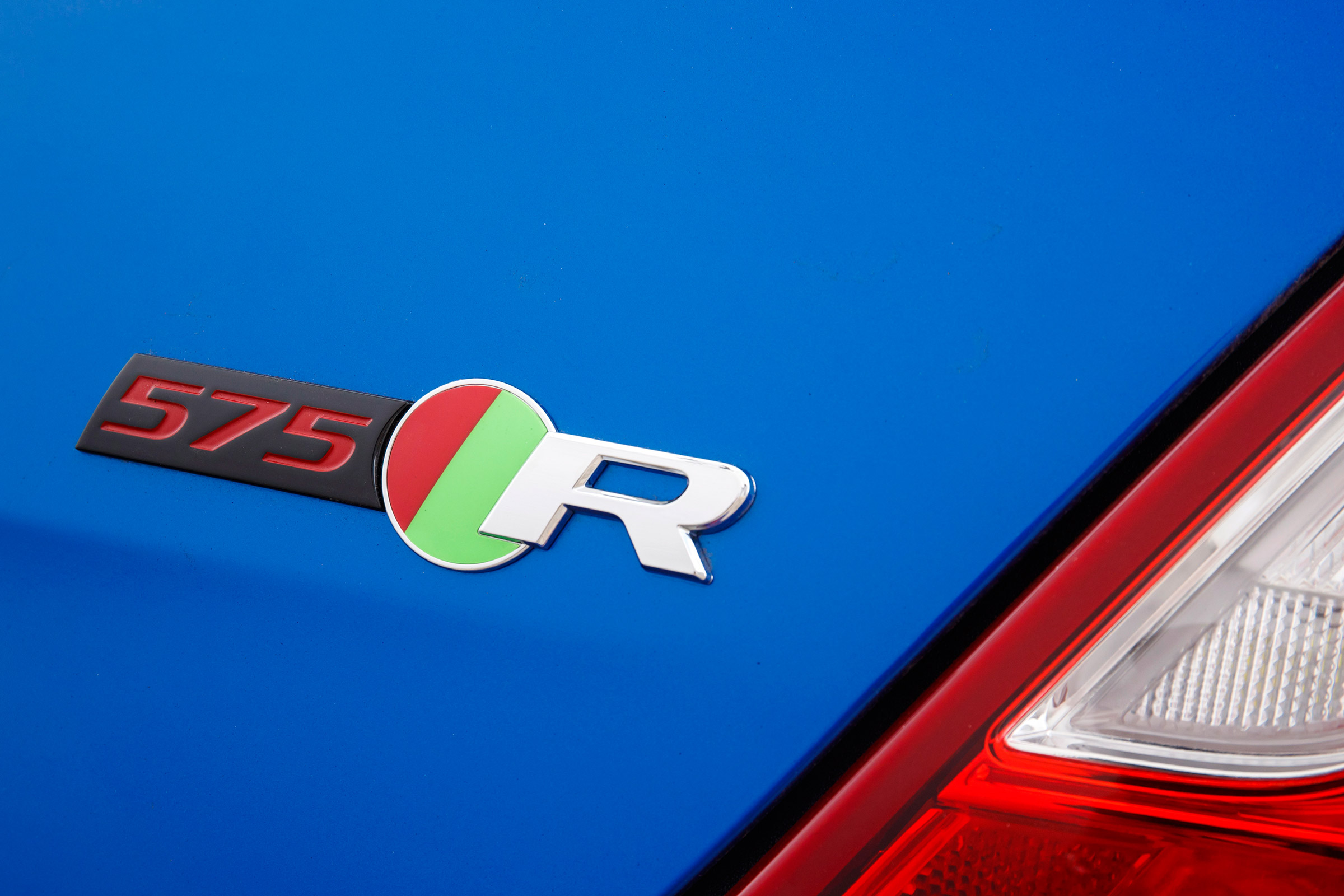 Jaguar XJR 575 - badge