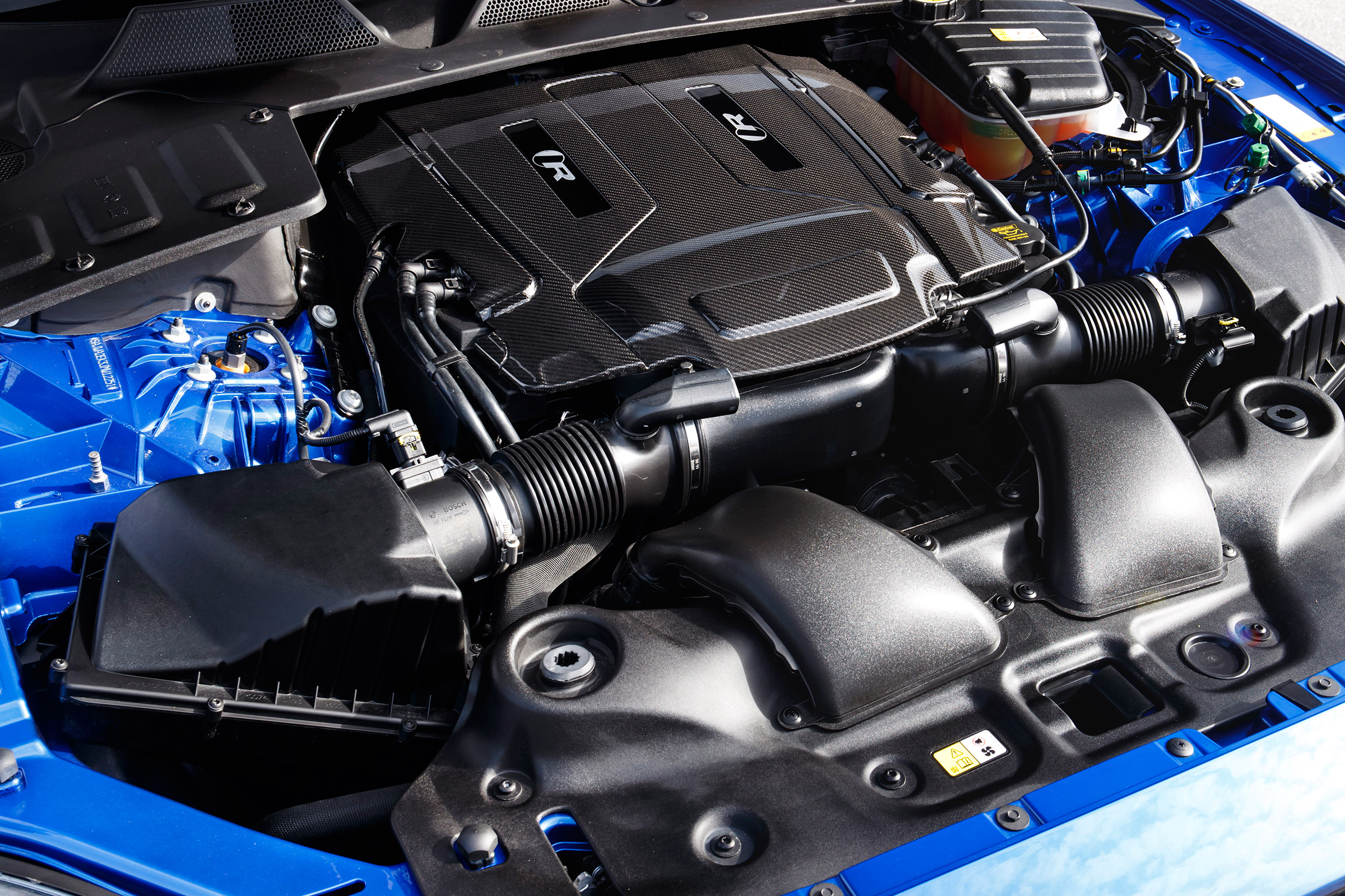 Jaguar XJR 575 - engine