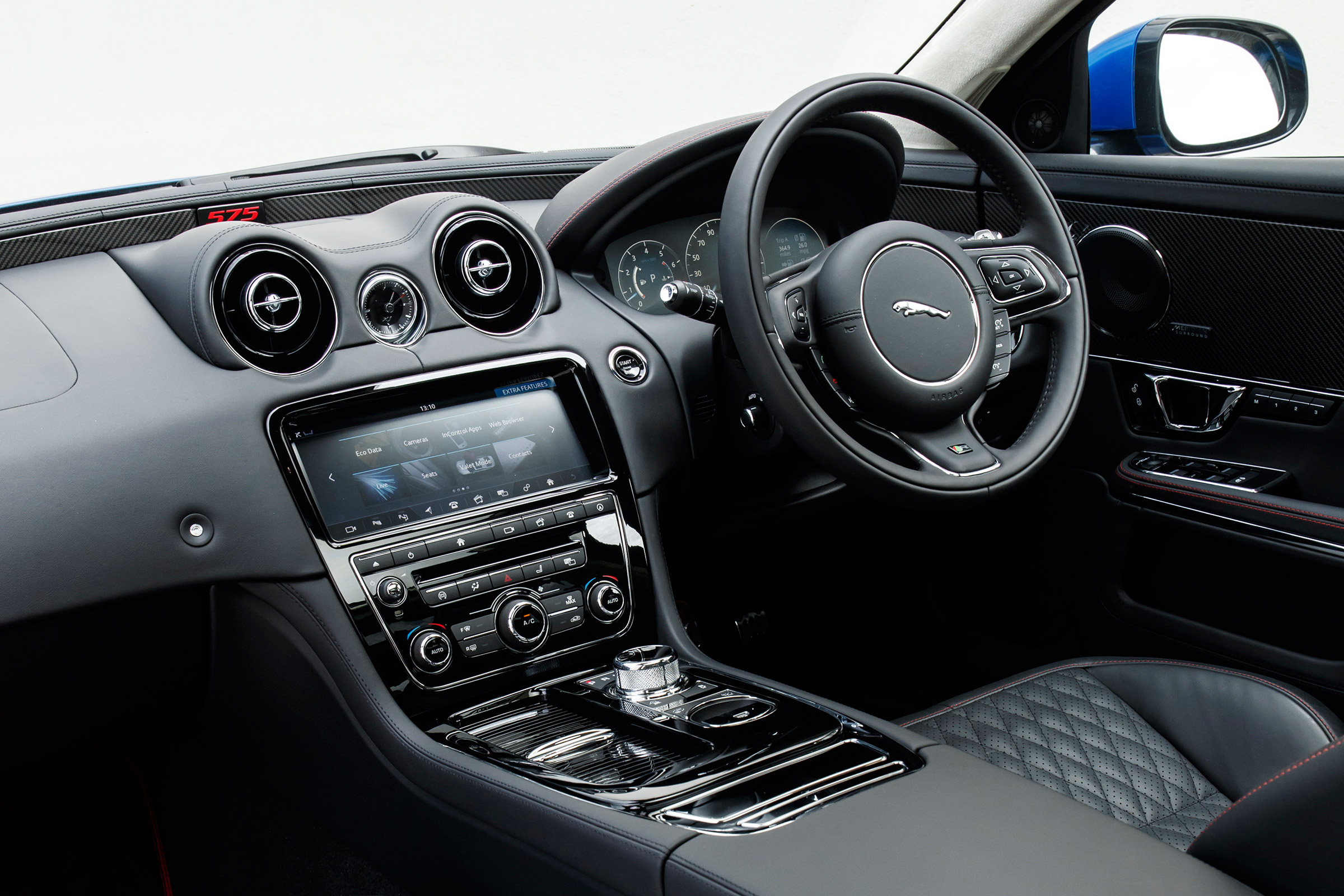 Jaguar XJR 575 - cabin