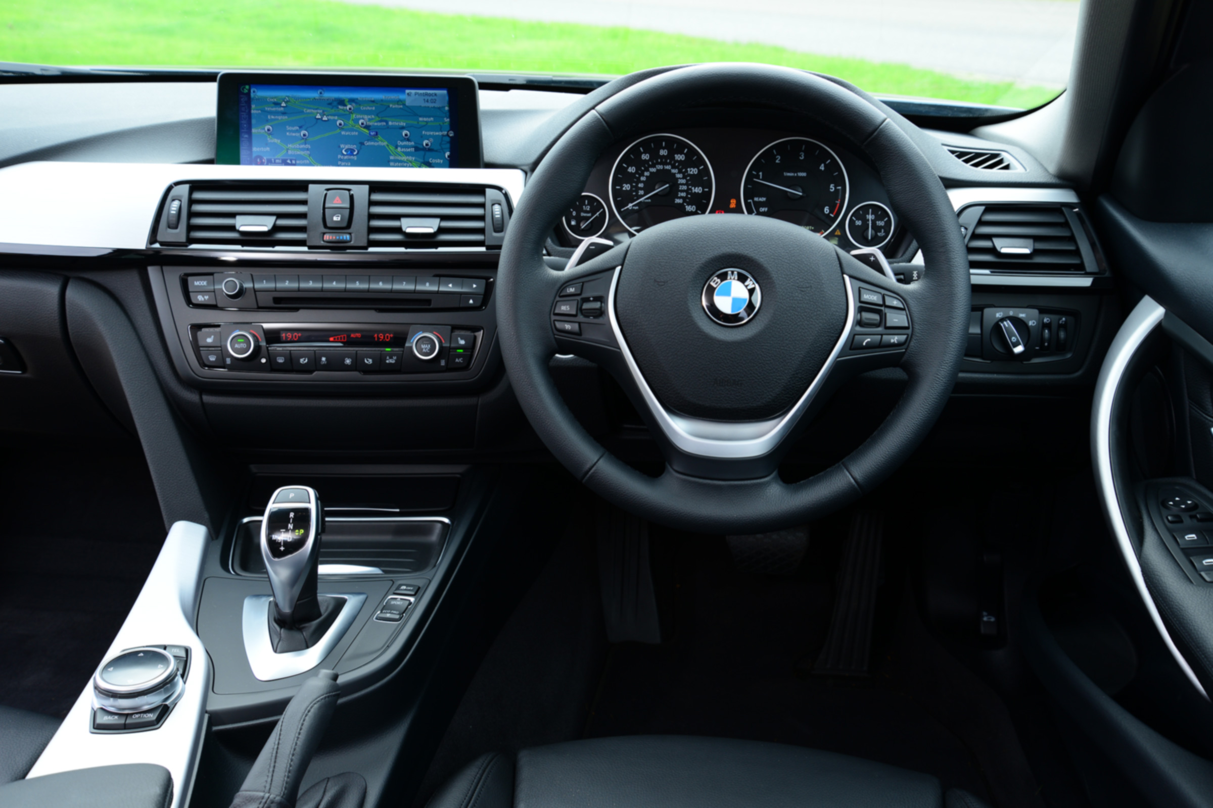 BMW 3 Series Touring - interior