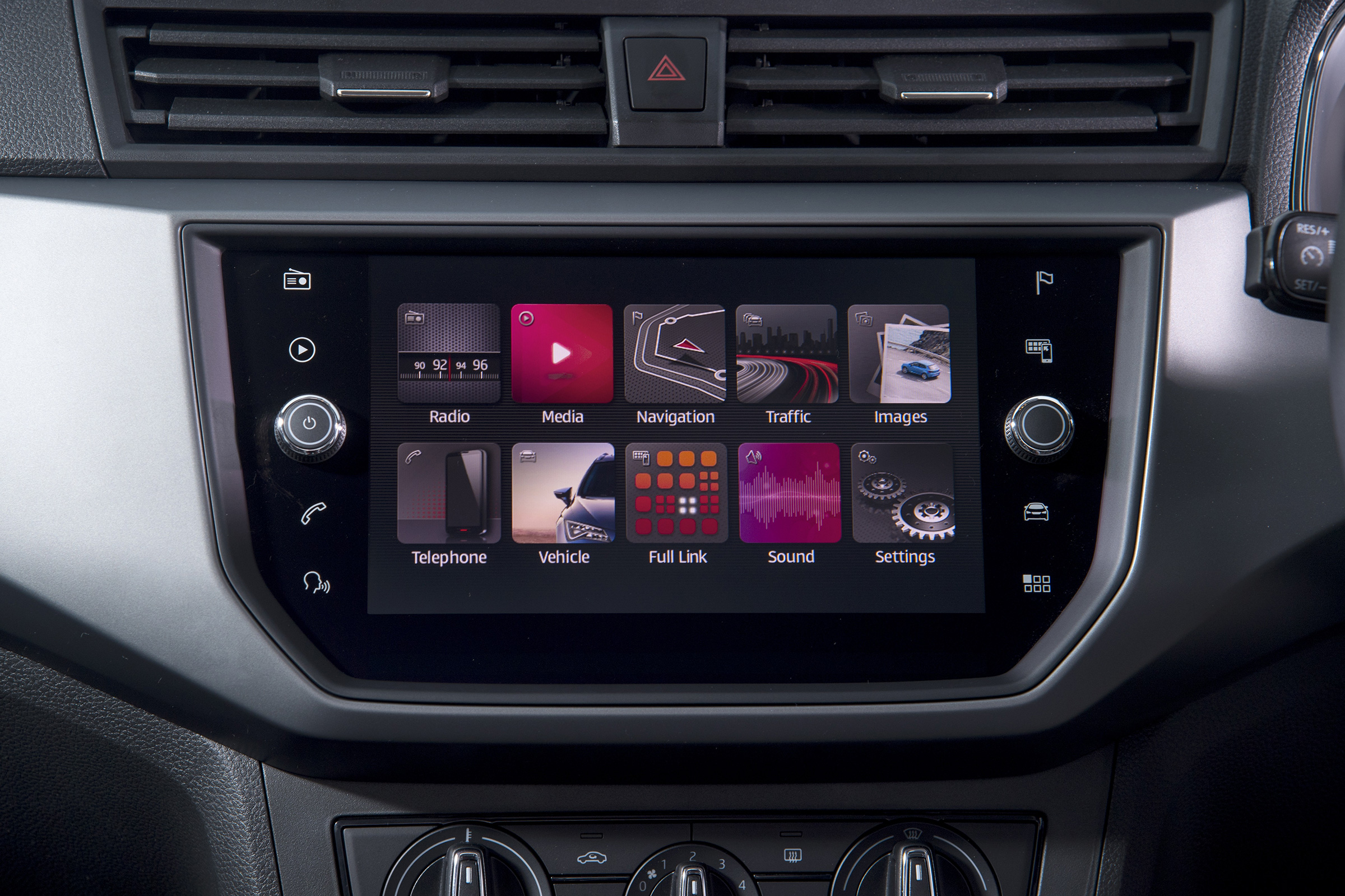 SEAT Ibiza FR 1.5 TSI Evo - infotainment
