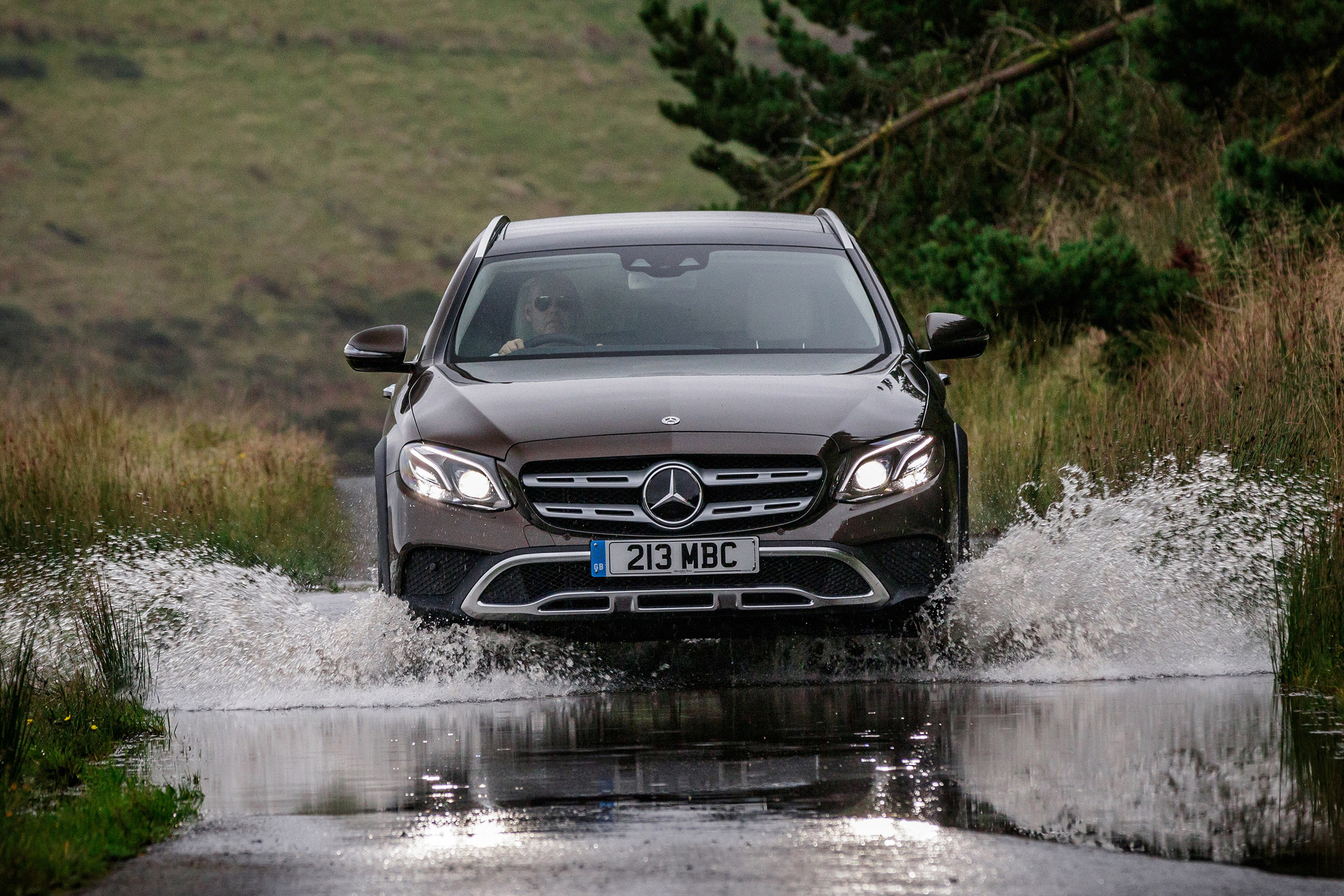 Mercedes E-Class All-Terrain - front water