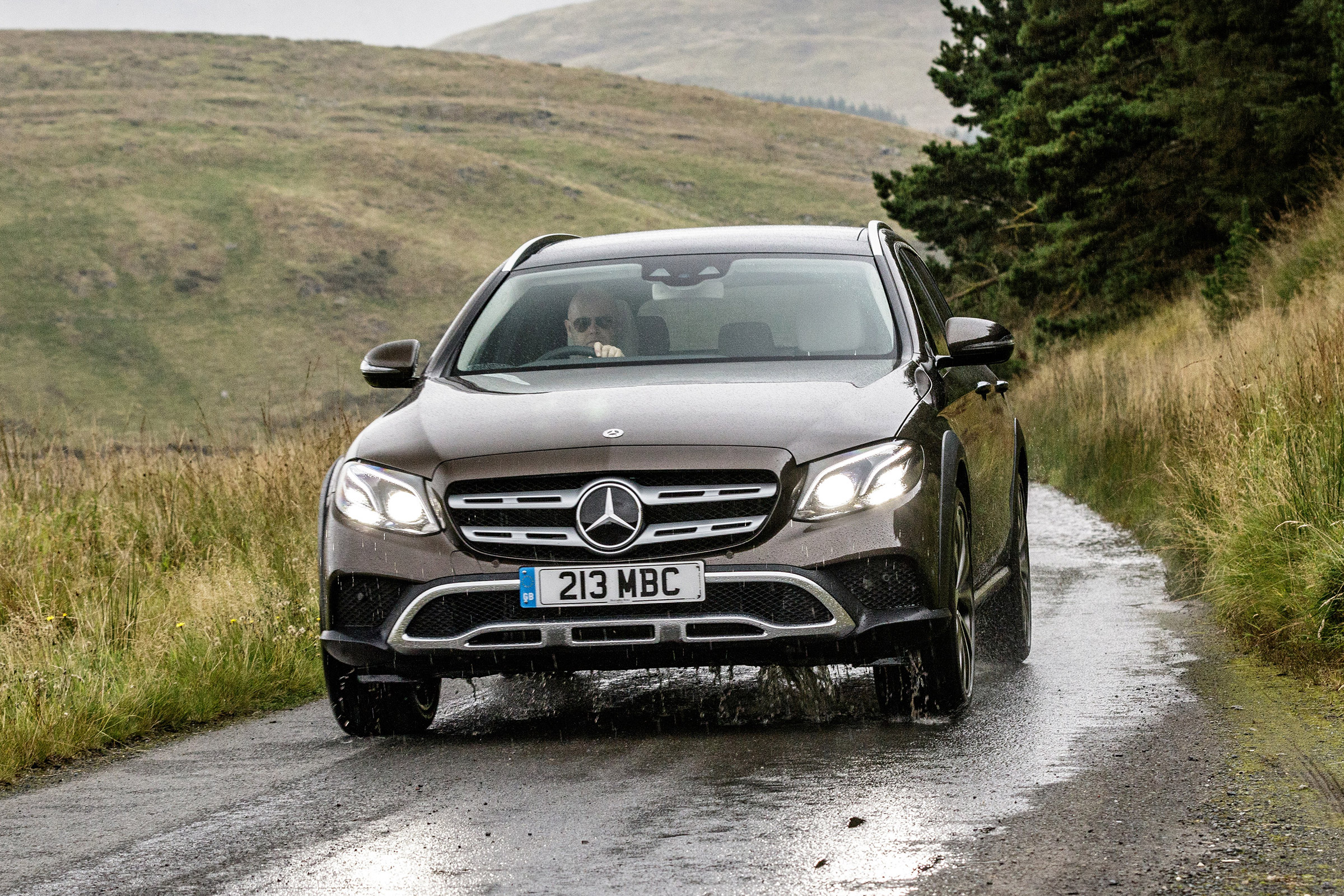Mercedes E-Class All-Terrain - full front