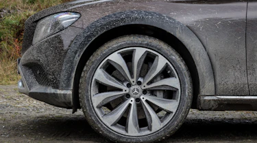 Mercedes E-Class All-Terrain - wheel detail