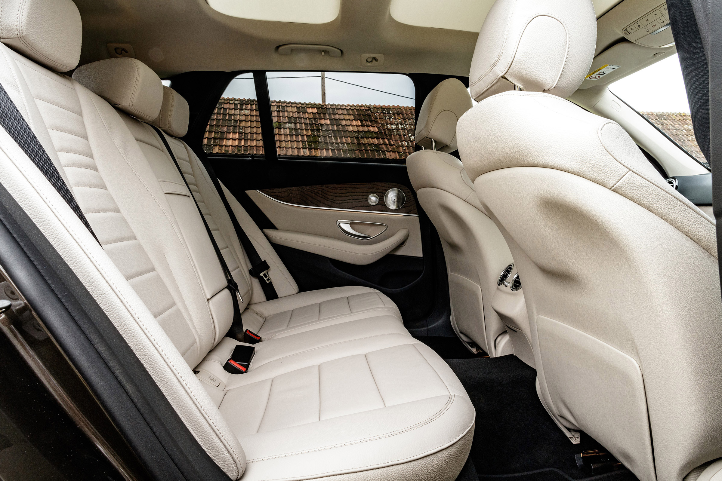 Mercedes E-Class All-Terrain - rear seats