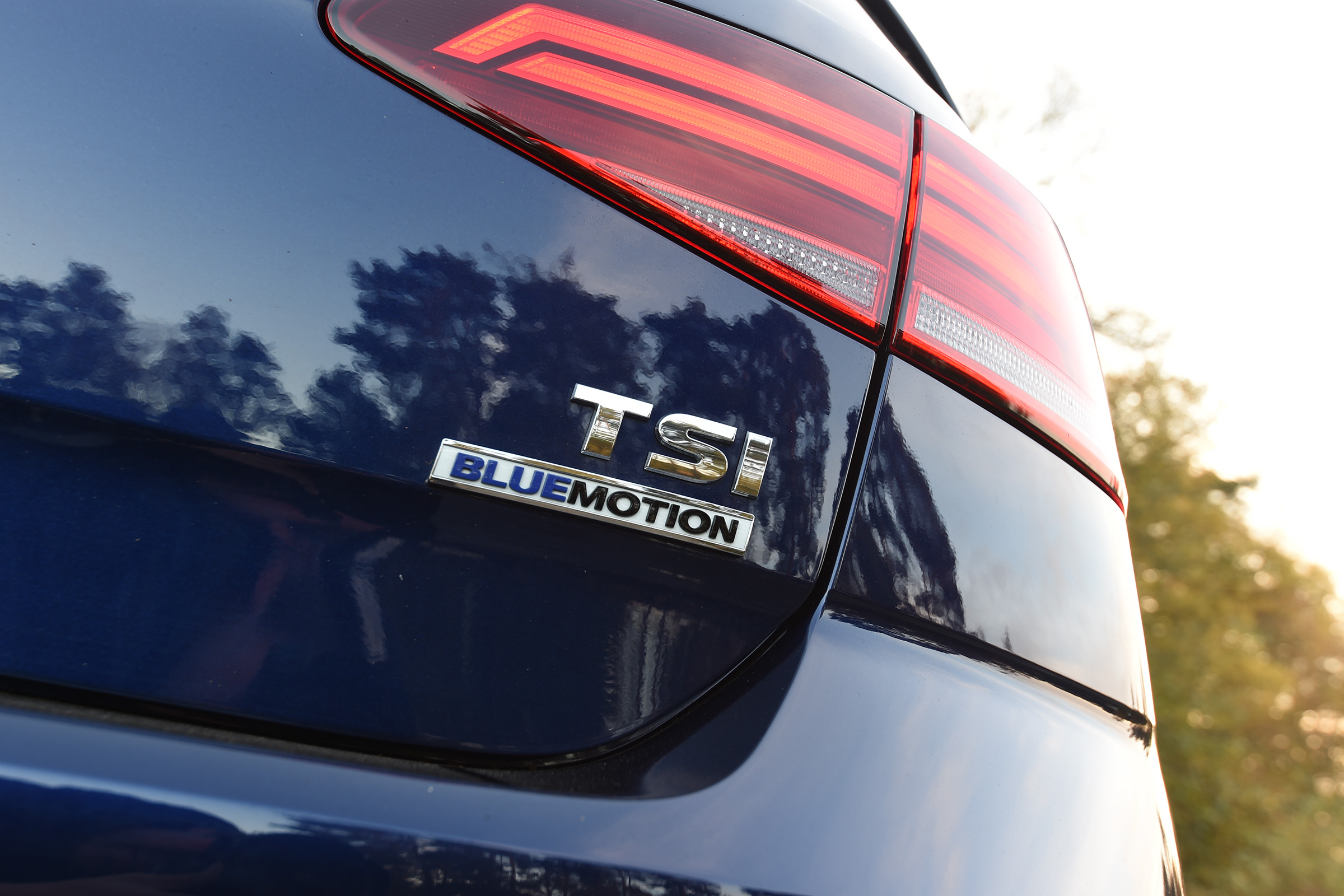 Volkswagen Golf - badge