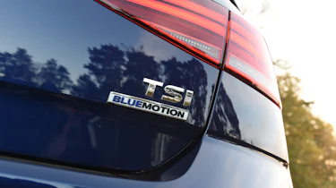 Volkswagen Golf - badge