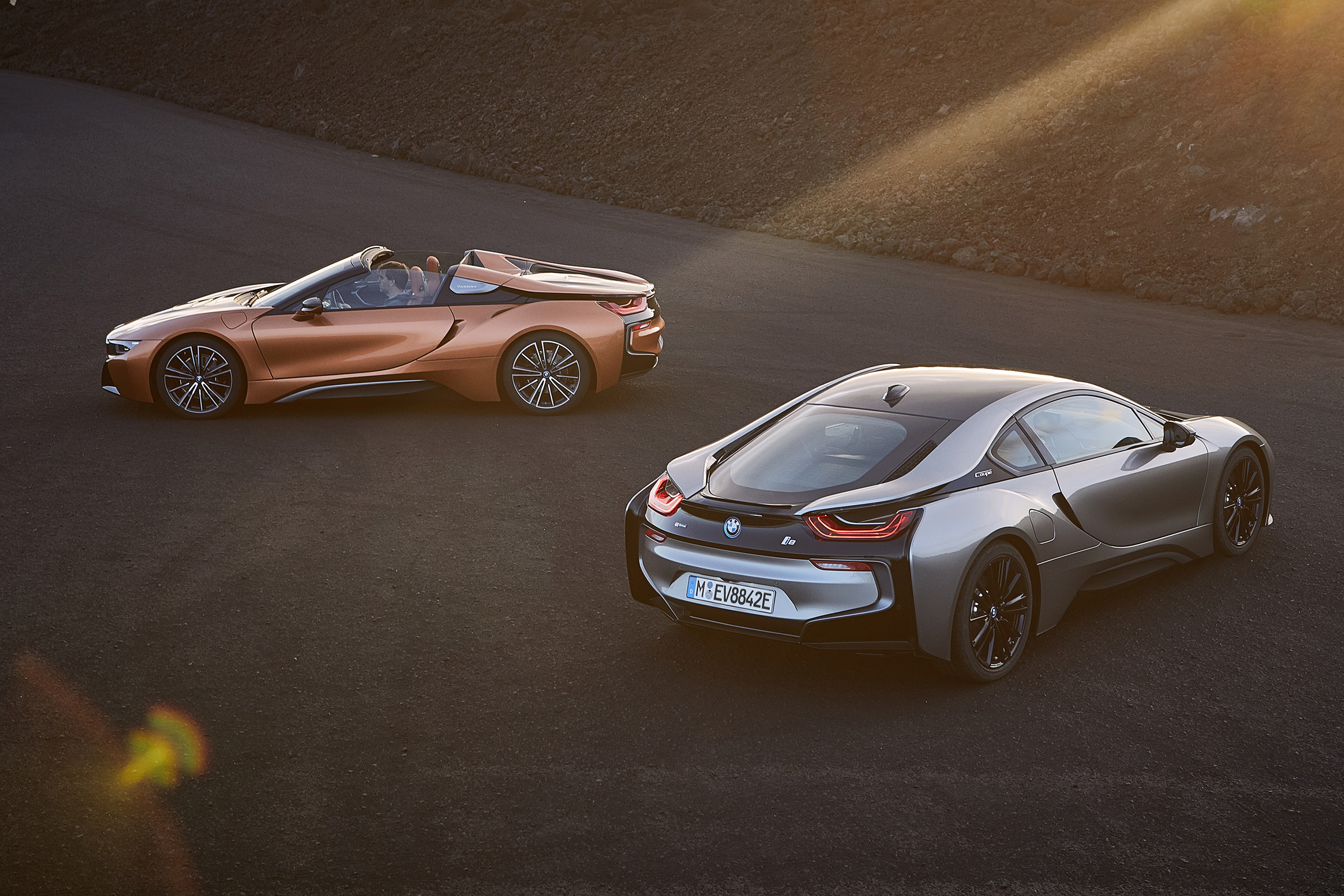 BMW i8 and i8 Roadster - static