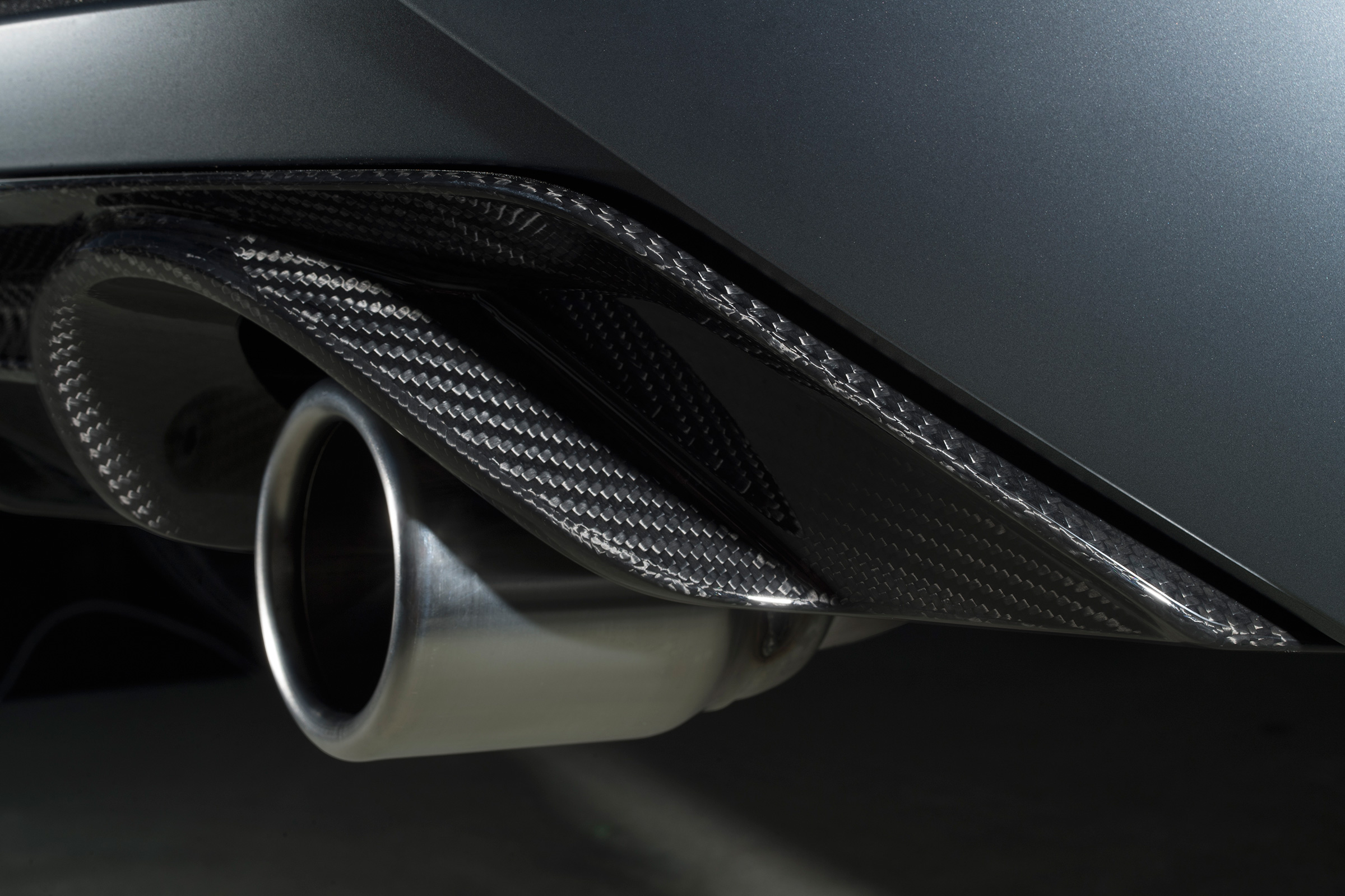 SEAT Leon Cupra R - exhaust