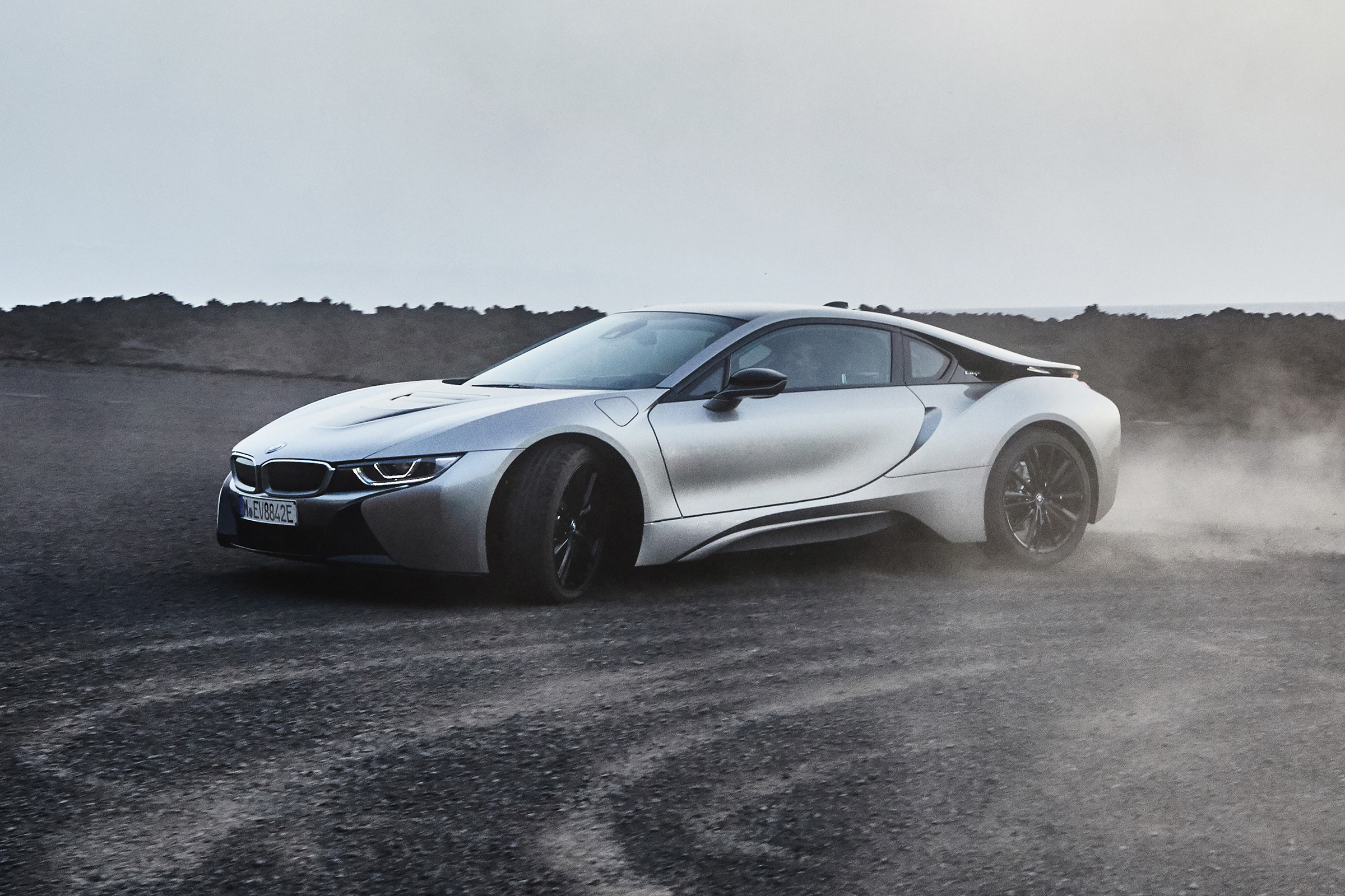 BMW i8 - front