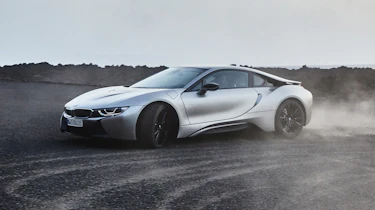 BMW i8 - front
