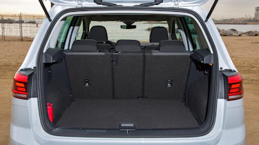 VW Golf SV - boot