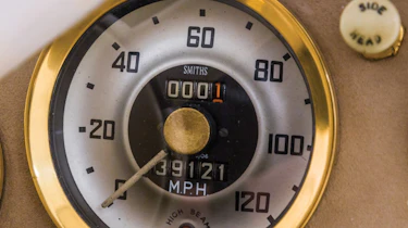 Austin Healey 100-Six - gold plated speedo
