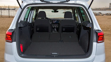 VW Golf SV - boot