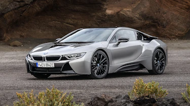 BMW i8 - front