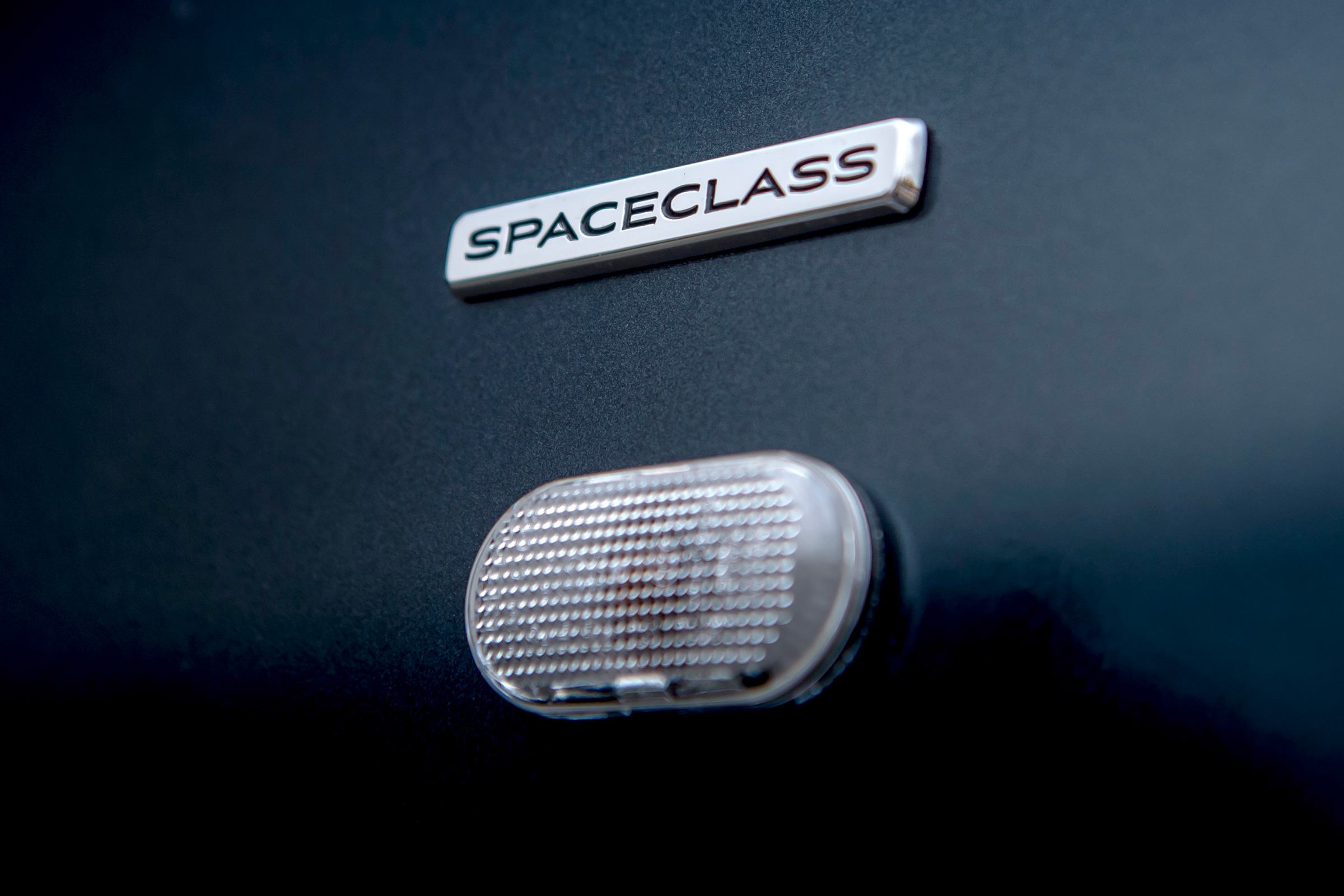 Renault Trafic SpaceClass - lighting