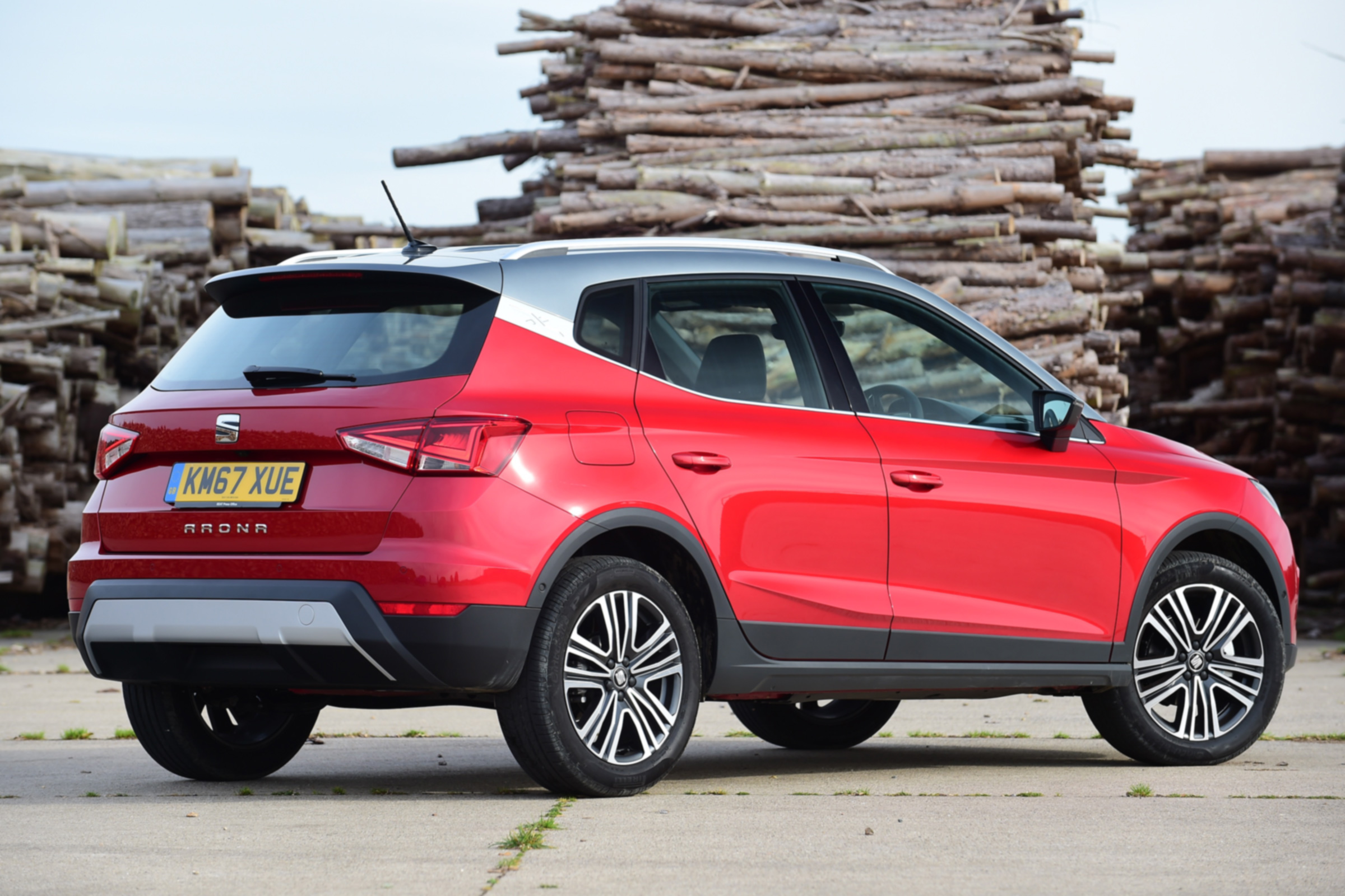 SEAT Arona - rear quarter static
