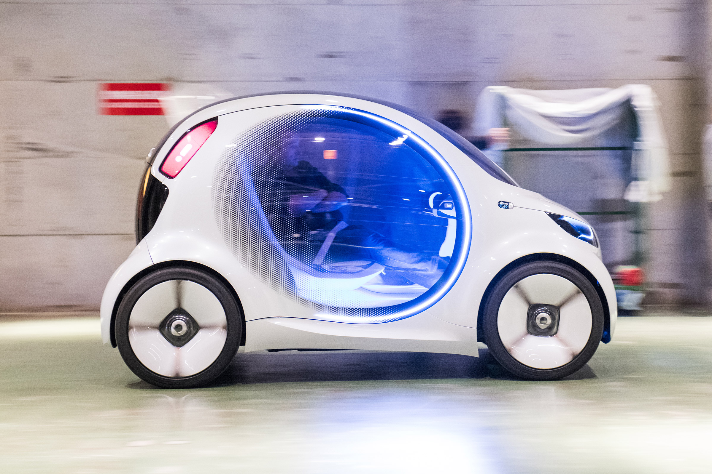 Smart Vision EQ concept - side action
