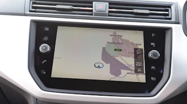 SEAT Arona - sat-nav