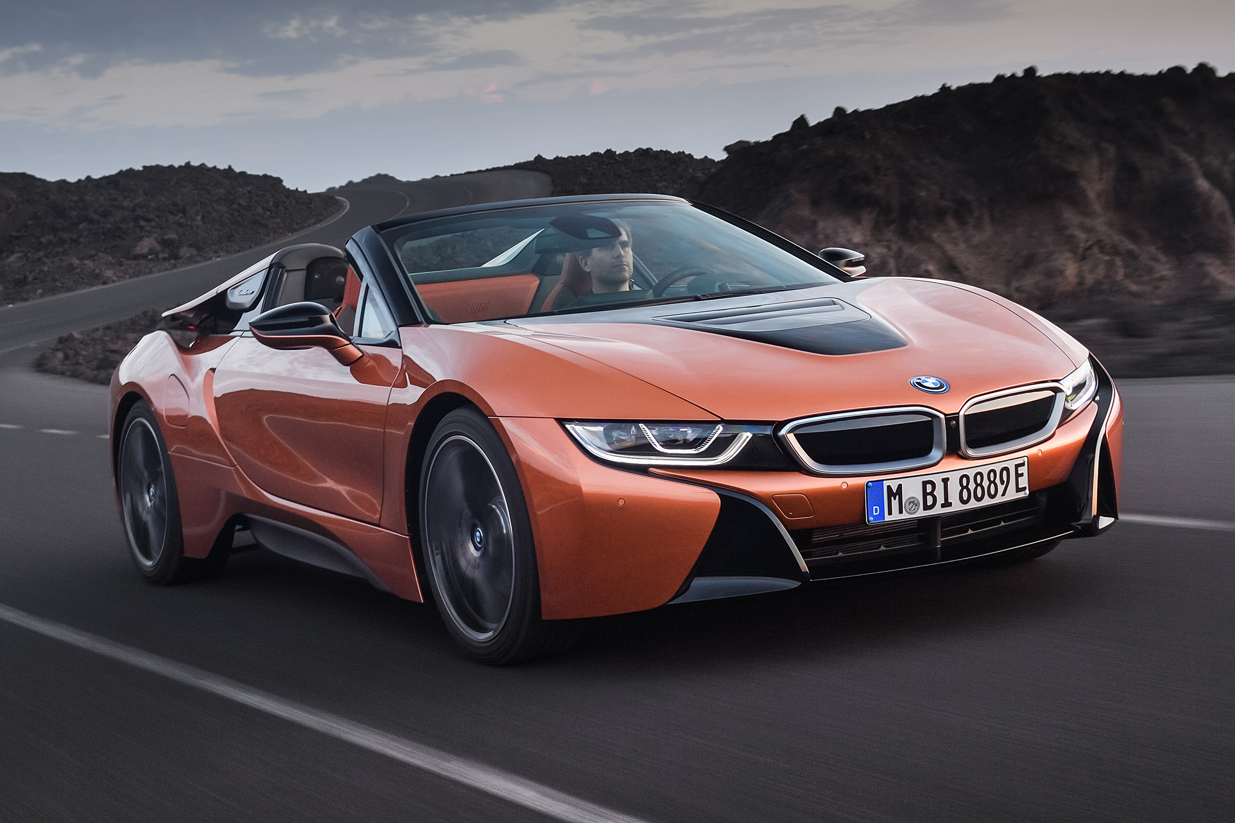BMW i8 Roadster - front