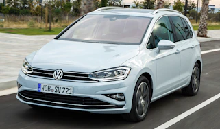 VW Golf SV - front