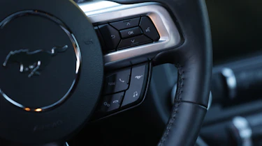 Ford Mustang - steering wheel detail